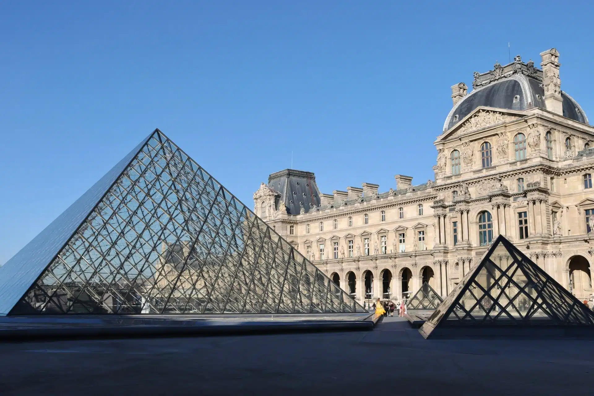Nueva huelga obliga al cierre del Museo del Louvre