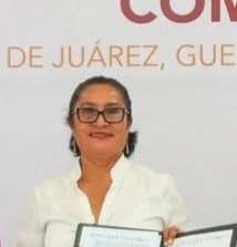 “Soy honesta el pueblo me ama”, dice la alcaldesa de Acapulco y exhibe documento apócrifo