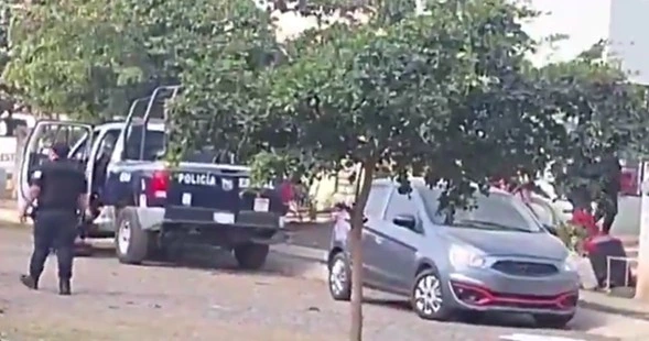 Ataque en Coquimatlán, Colima, deja un policía estatal muerto y una agente herida