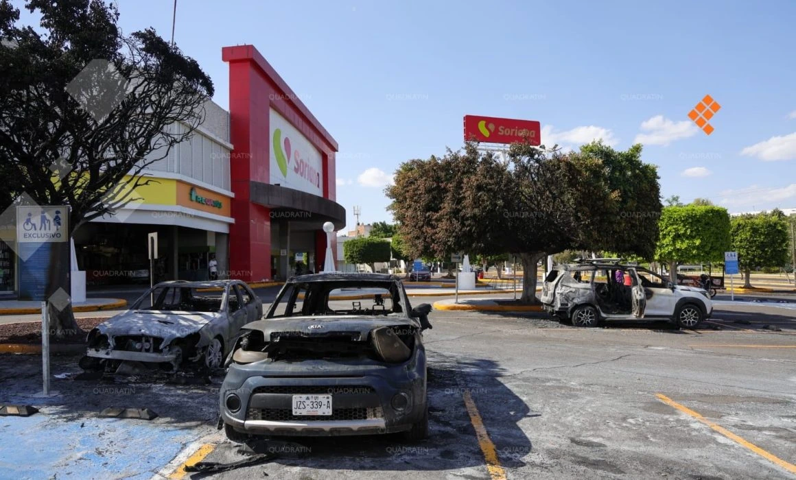 Bloqueos del CJNG dejaron 577 autos robados, 498 tráileres incendiados y pérdidas a un millón de negocios