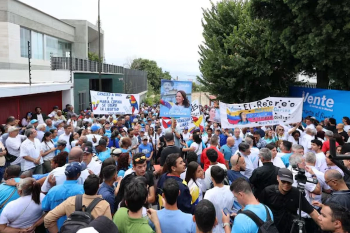 María Corina Machado impulsa la reorganización de la oposición tras la reapertura de la sede de Vente Venezuela en Caracas.