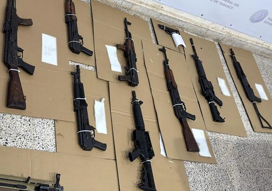 EU sentencia a coahuilense que traficaba armas a México