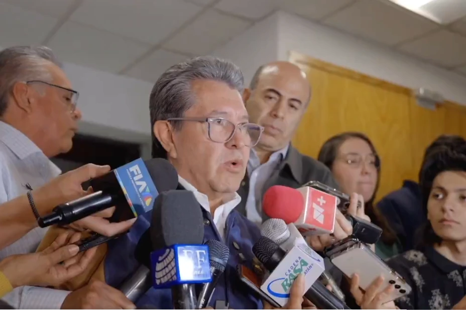 Monreal admite resistencia del PT y PVEM a cambiar su postura sobre la reforma electoral