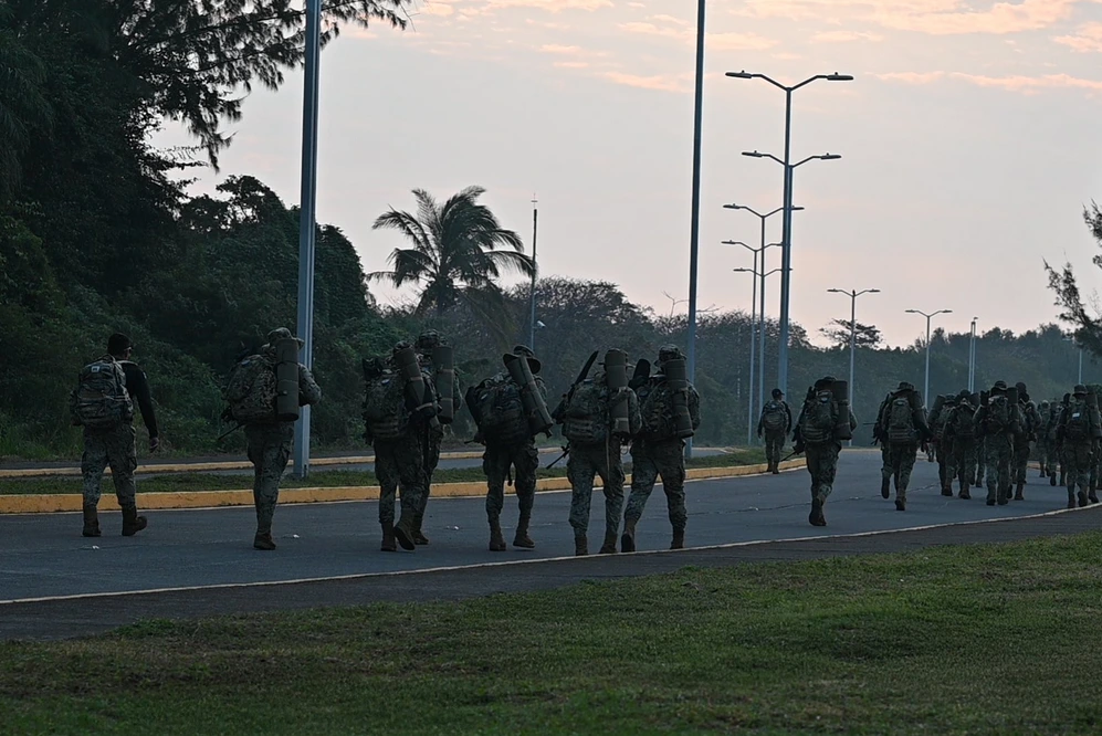Presidenta solicita al Senado aval para que 60 marinos viajen a entrenamiento en EU