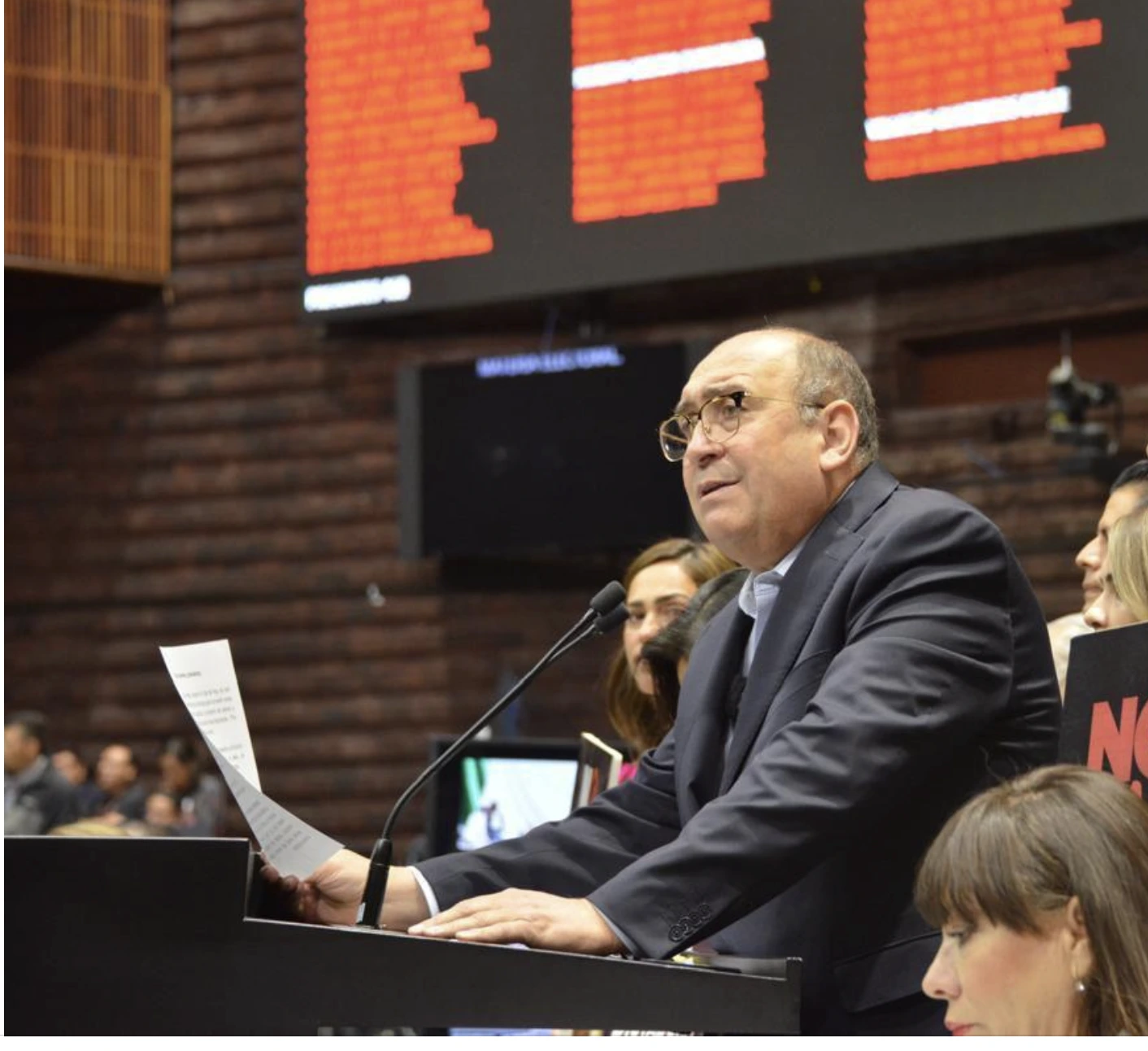 La presidenta Sheinbaum quiere regir al Legislativo y al Judicial, dice Rubén Moreira