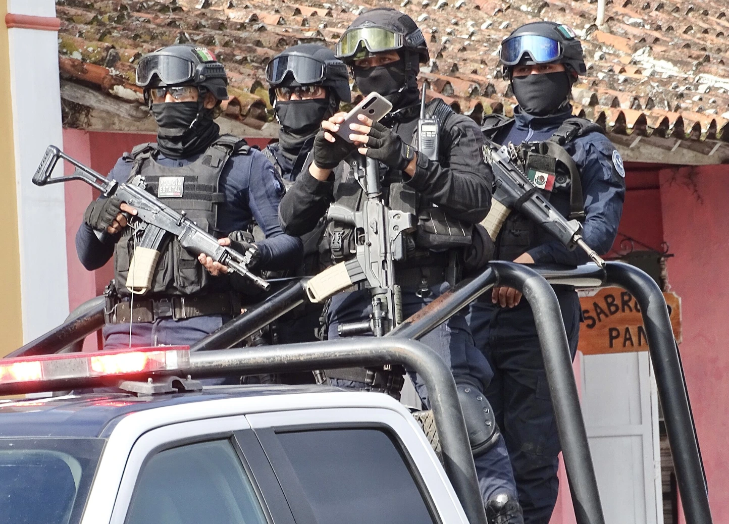 Más deserciones que altas en las policías de 21 estados; estudio de Causa en Común