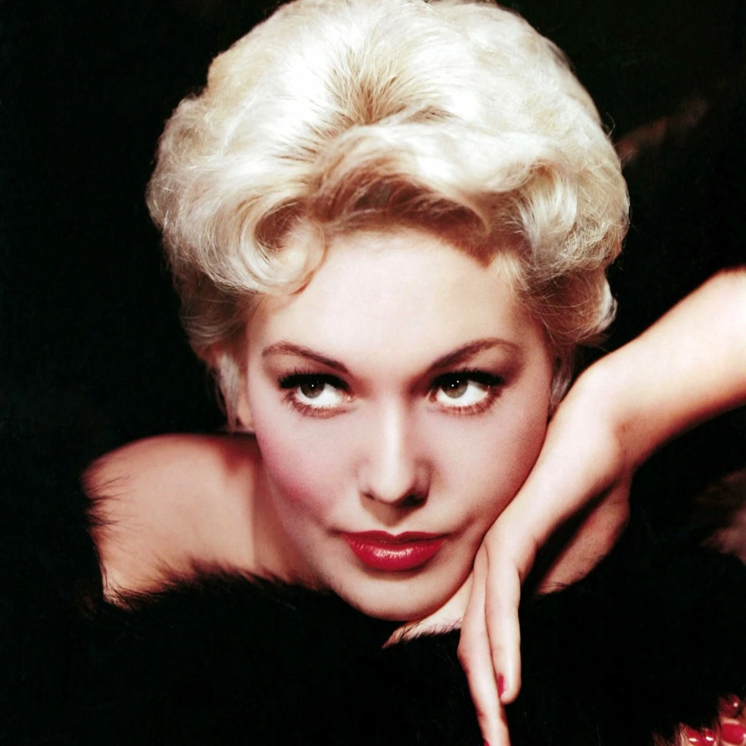 La legendaria Kim Novak no aprueba que Sydney Sweeney la interprete en la pantalla