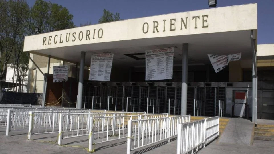 Policía "héroe" que abatió a presunto asaltante de OXXO enfrentará nueva audiencia el viernes