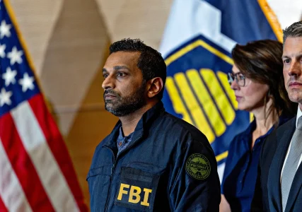 El director del FBI fue víctima de un ciberataque que expuso información personal y documentos en medio de tensiones internacionales.