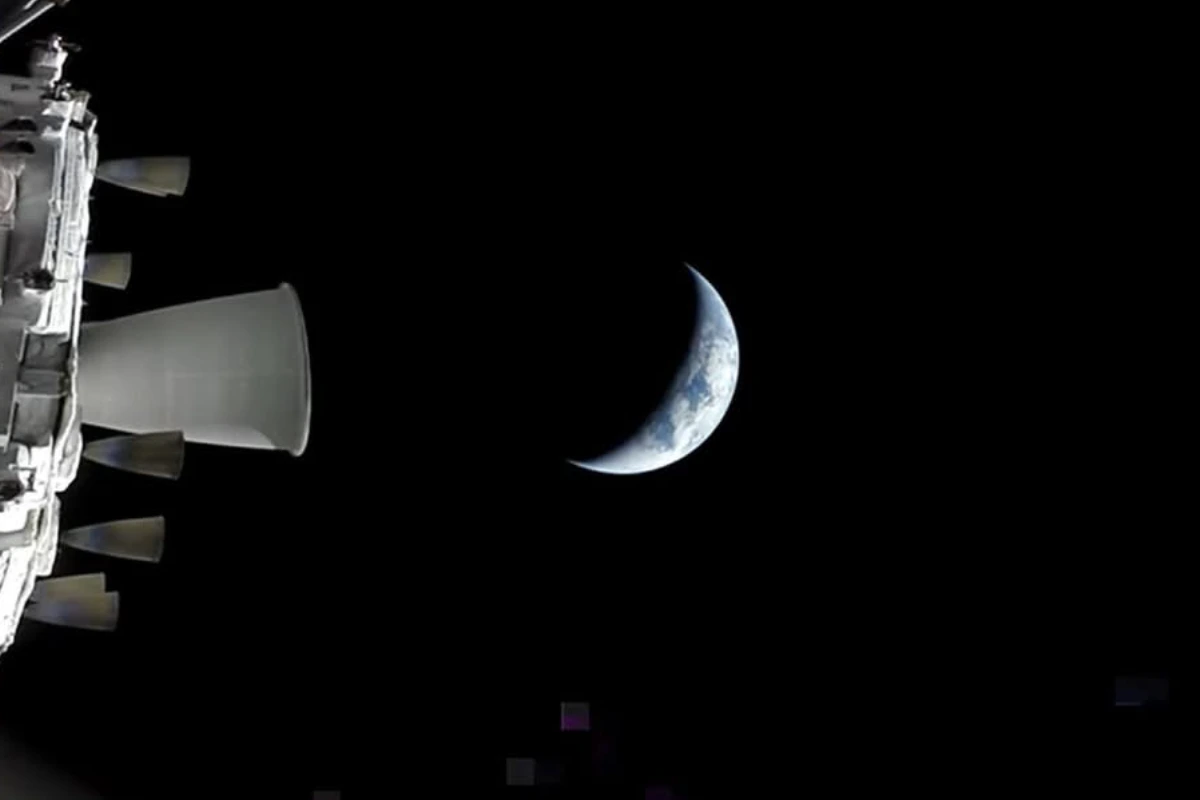 Luna a la vista: los tripulantes de Artemis II ya ven el satélite por la escotilla de la nave