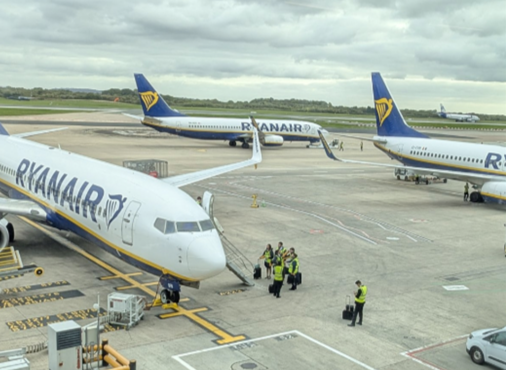 Europa al borde del colapso: combustible para aviones se agotaría en seis semanas, alerta AIE