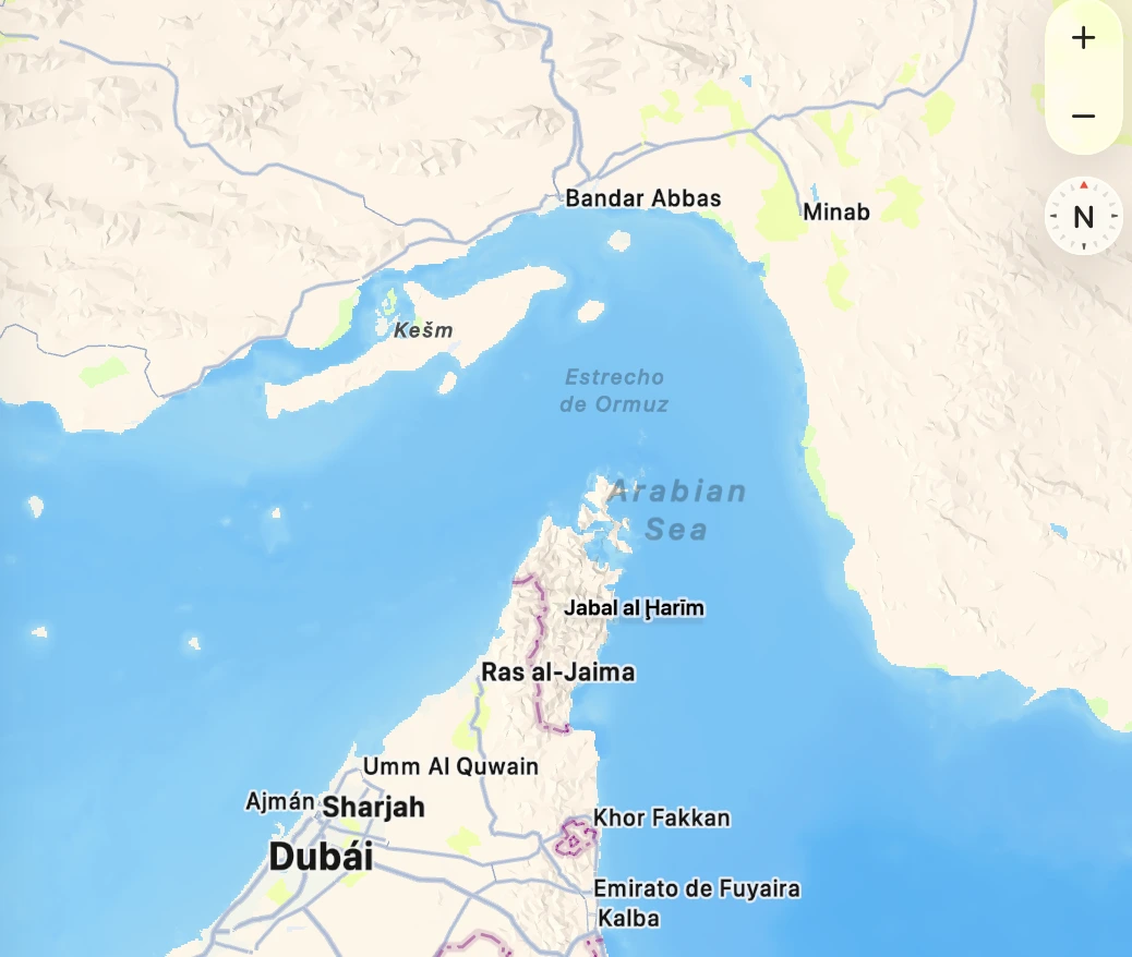 Irán reabre el estrecho de Ormuz; Trump celebra, pero advierte que mantendrá el bloqueo naval