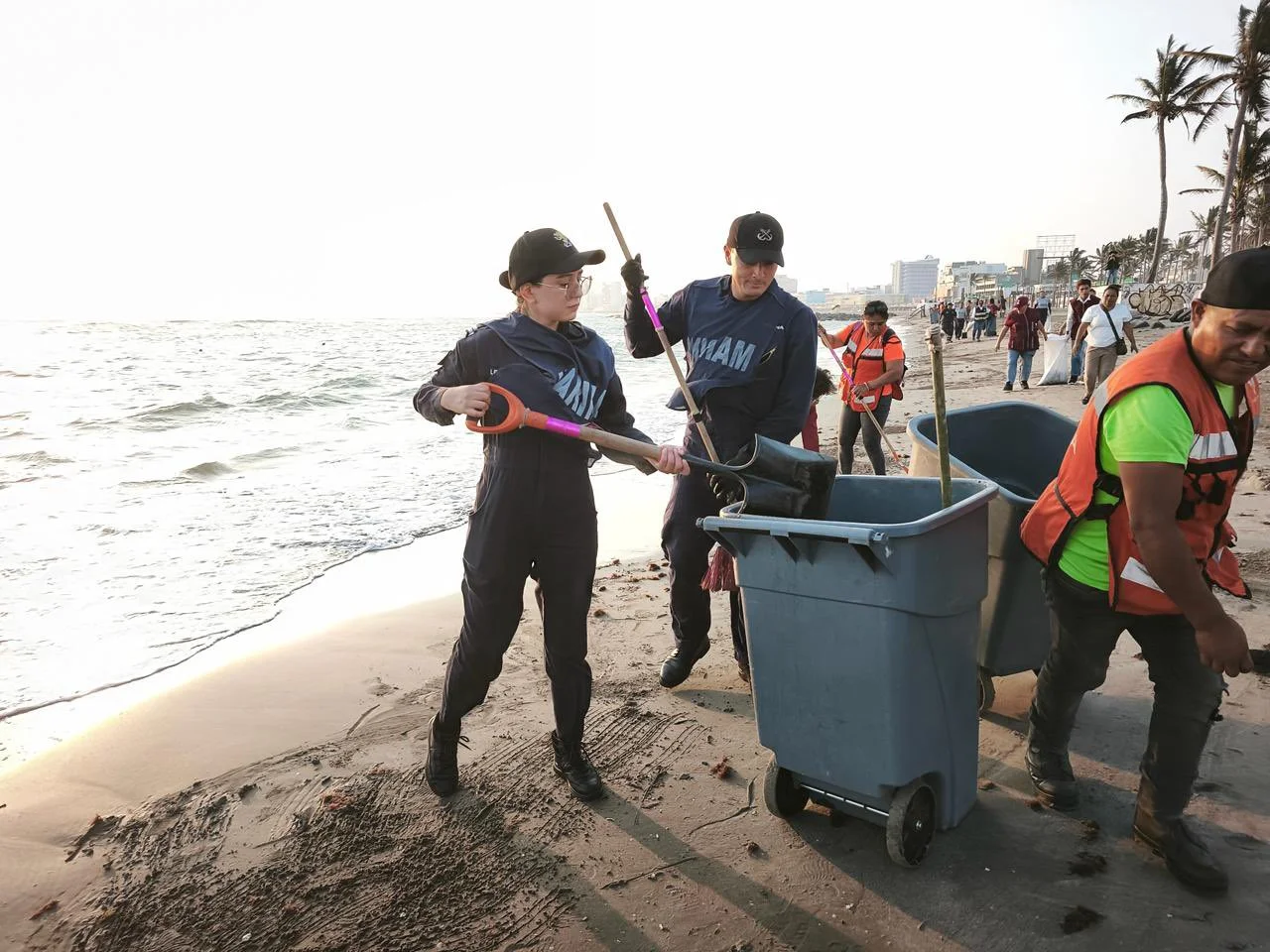 Recolectan casi 900 toneladas de hidrocarburo tras derrame en el Golfo de México