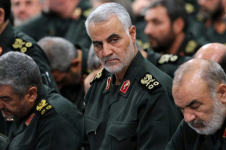 Imagen de archivo de Qasem Soleimani, cuya figura sigue generando tensiones entre Estados Unidos e Irán tras su muerte en 2020.