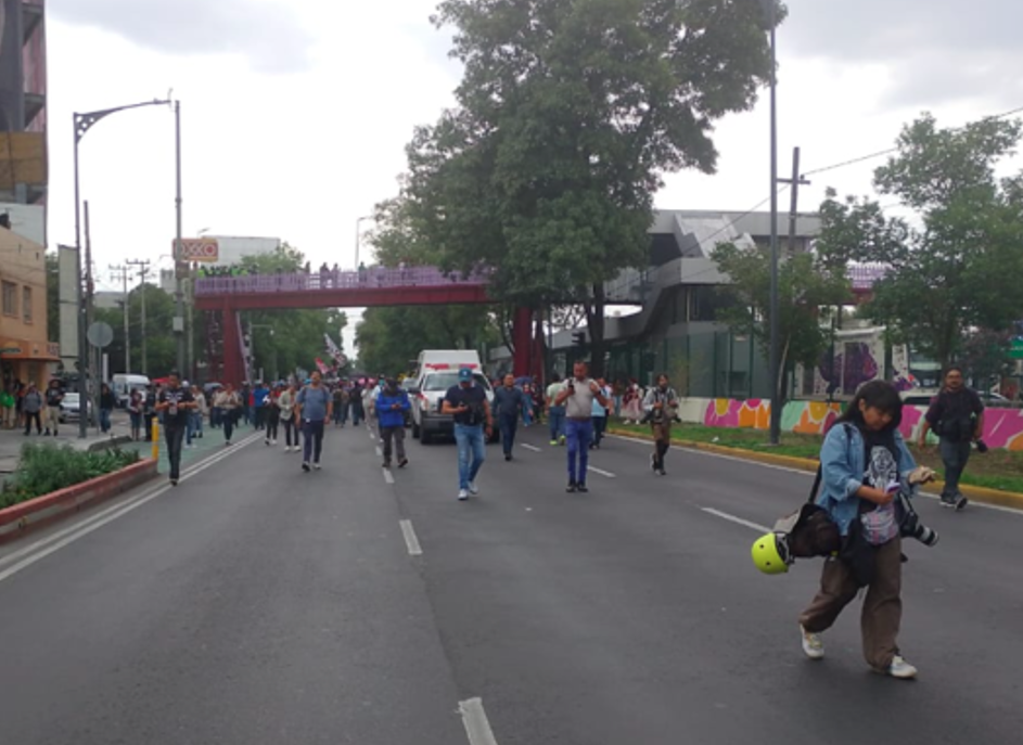 CNTE toma rutas de alta afluencia y se moviliza al Estadio Ciudad de México