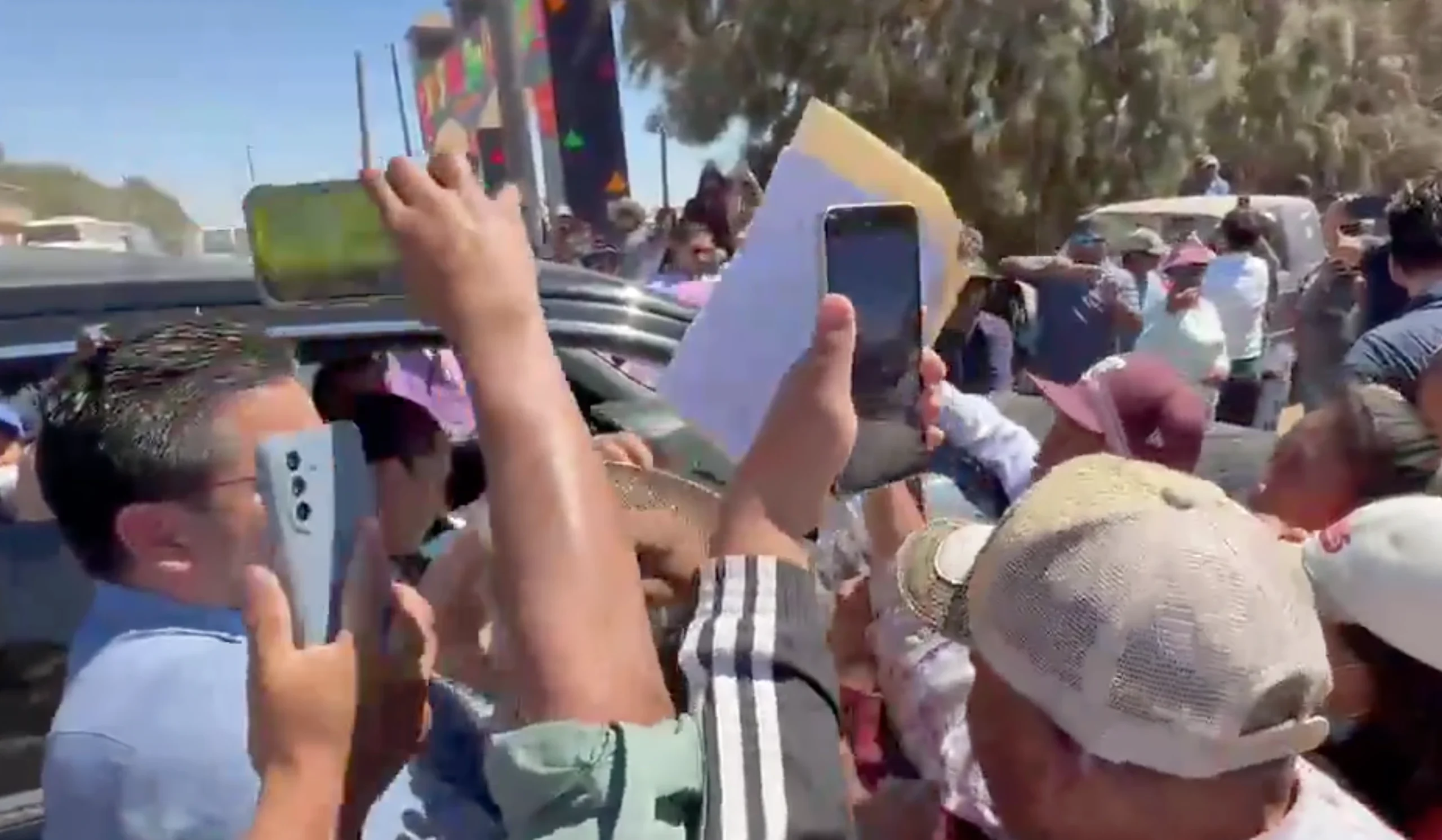 Sheinbaum suma otro fin de semana de reclamos; CNTE y madres buscadoras la increpan en Baja California
