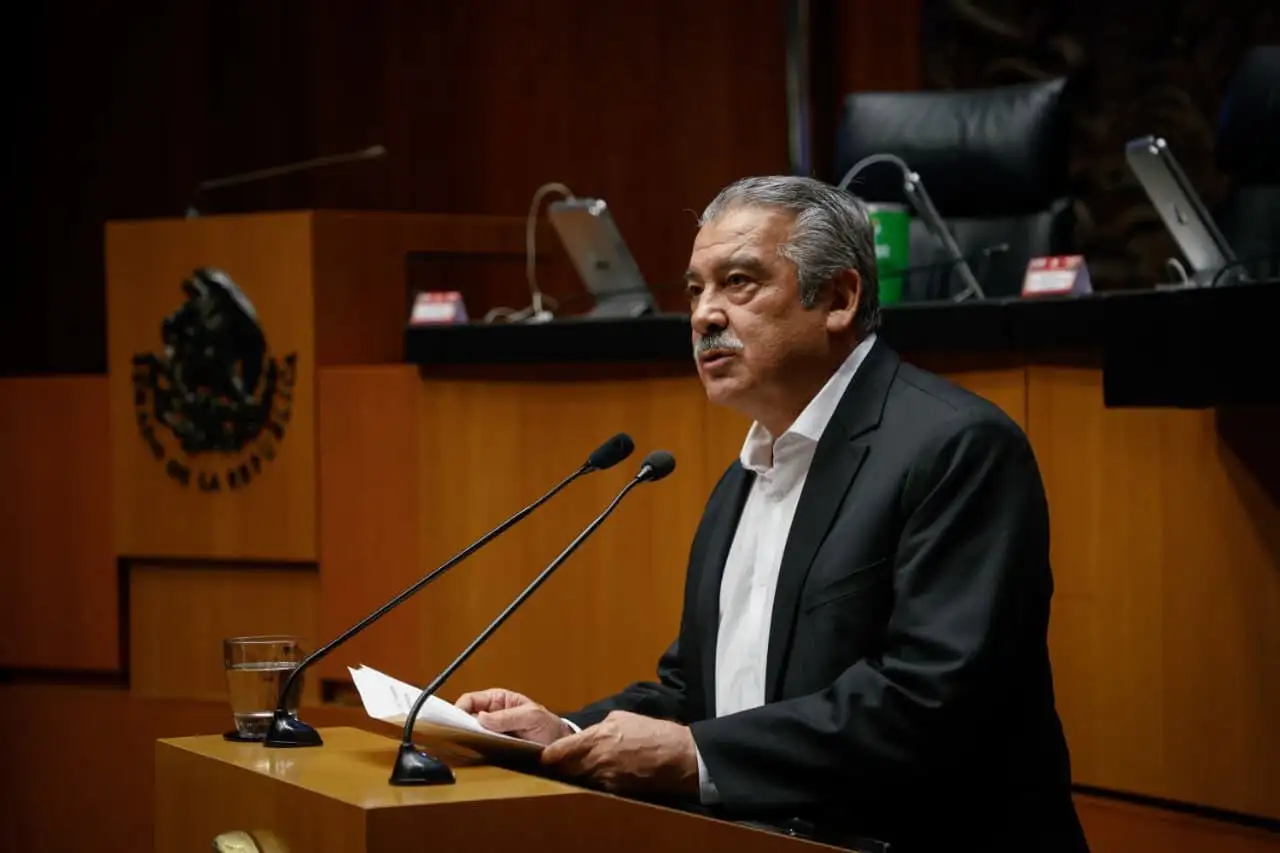 Fiscalía cita a declarar al senador morenista Raúl Morón por homicidio de Carlos Manzo