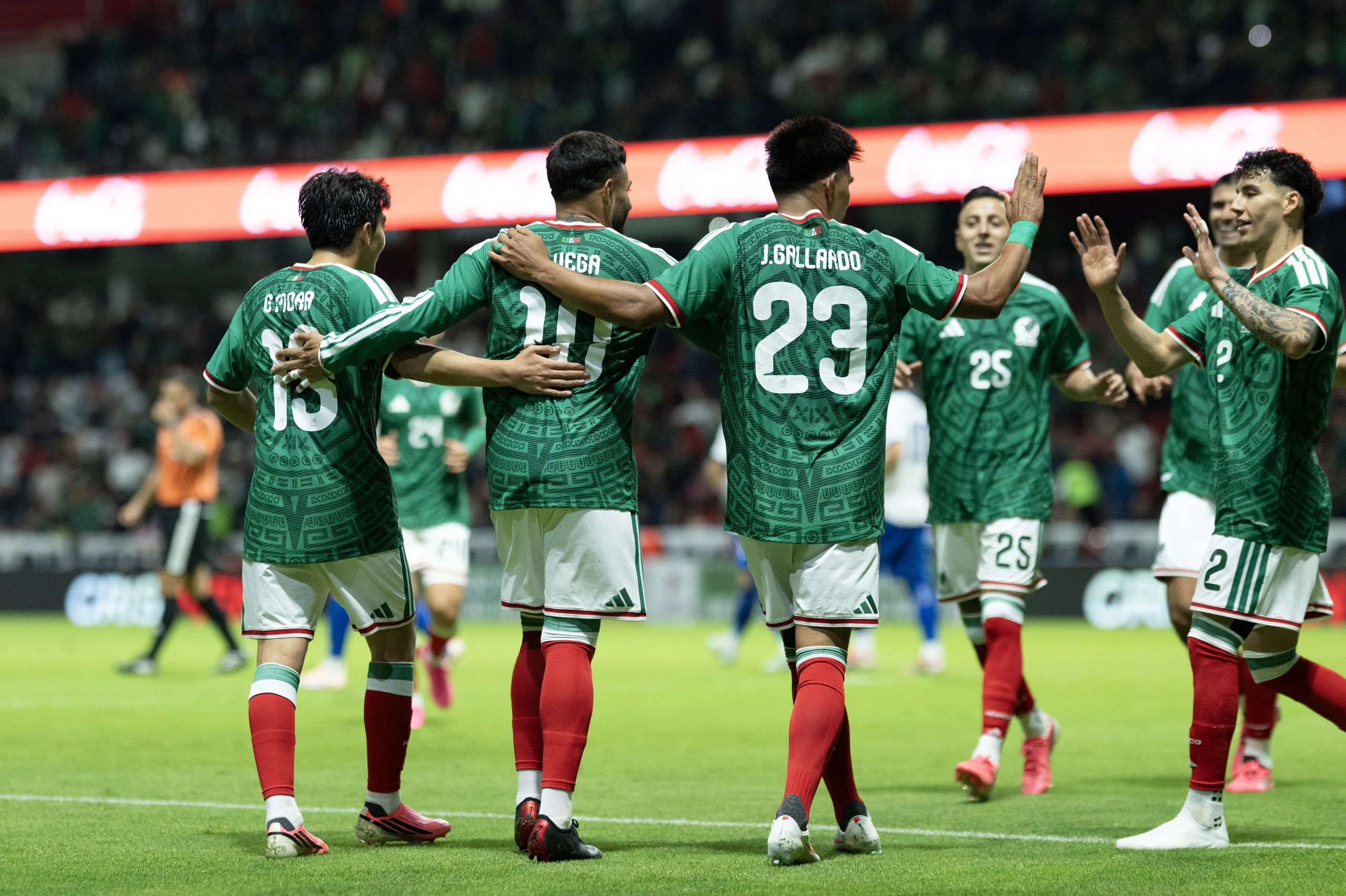 Comercios que transmitan partidos del Mundial sin licencia serán multados por el IMPI