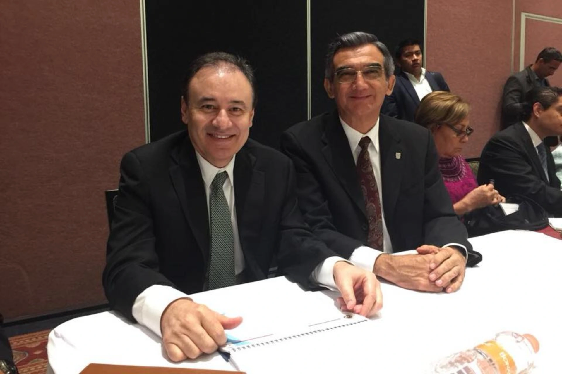 Confirman al semanario ZETA que Durazo y Villarreal aparecen en el sistema con la visa cancelada