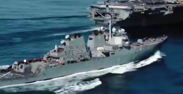Se tambalea la tregua; Irán ataca buque en Ormuz y EU responde con bombardeo a posiciones iraníes