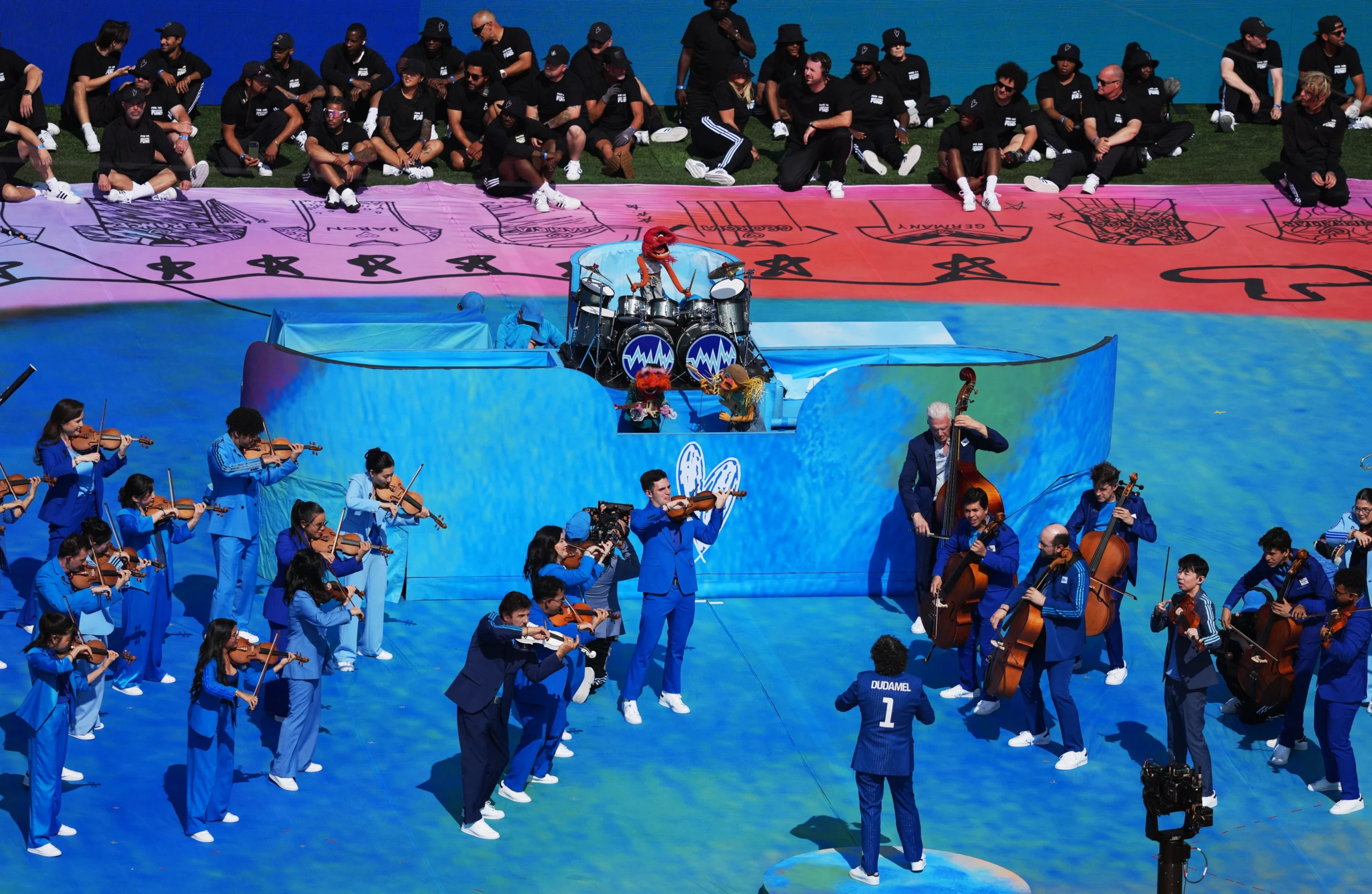 Dudamel y los Muppets se llevan el show de medio tiempo de la final del Mundial