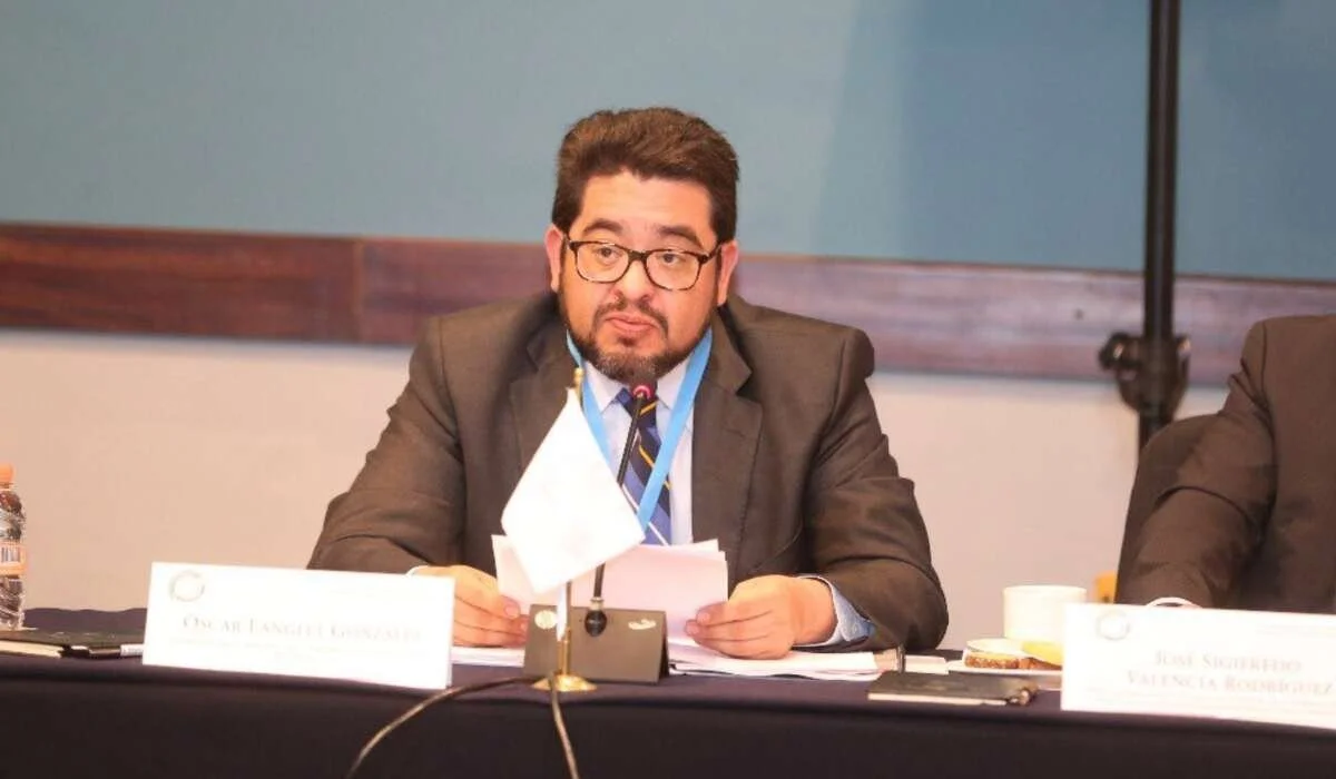 Remueven a Óscar Langlet de la FGR; es la segunda baja de alto nivel en menos de 48 horas