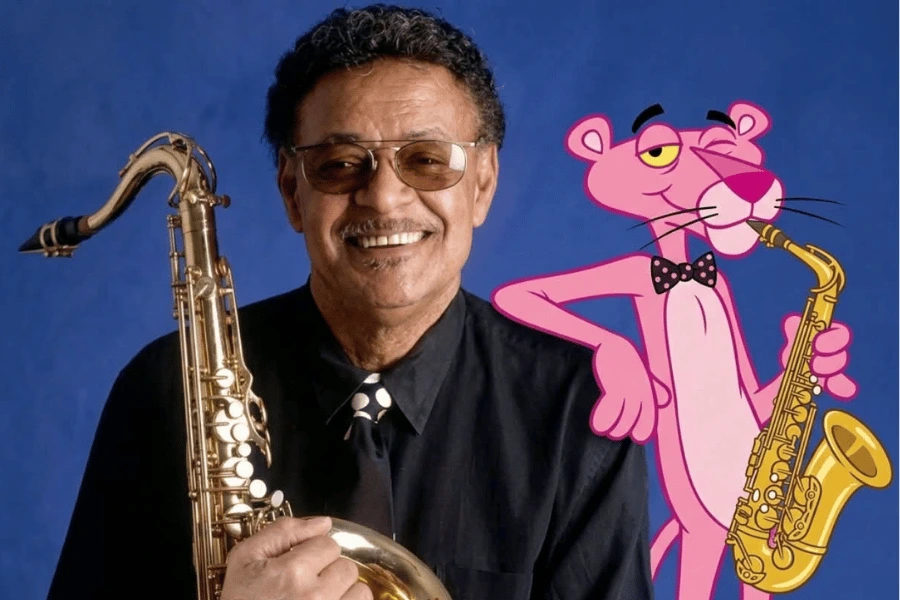 Murió Plas Johnson, el saxofonista que quedó inmortalizado con el tema de La Pantera Rosa