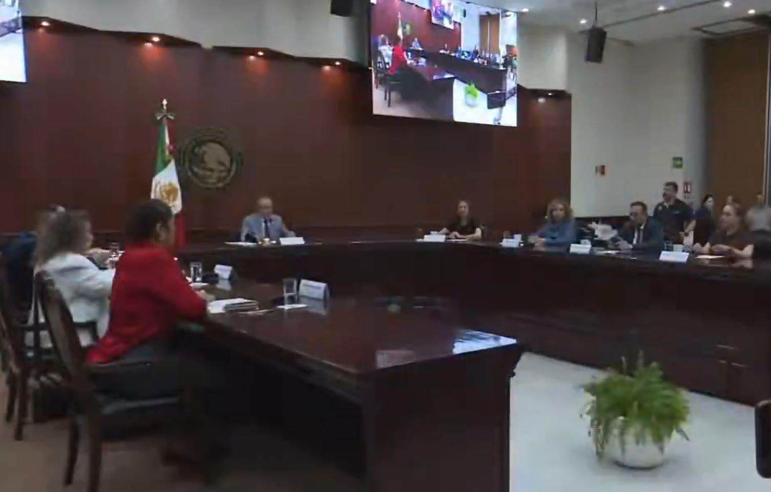 Congreso de Sinaloa avala por unanimidad segunda licencia de Rocha Moya