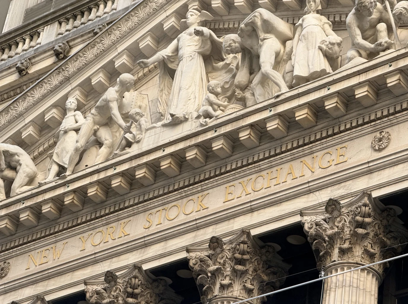 En Wall Street la deuda mexicana cotiza como "basura", aun sin perder el grado de inversión