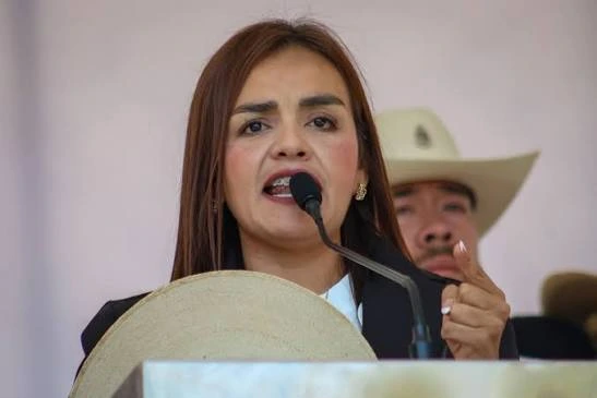 Advierte Grecia Quiroz que podrían fabricar acusaciones para encarcelarla