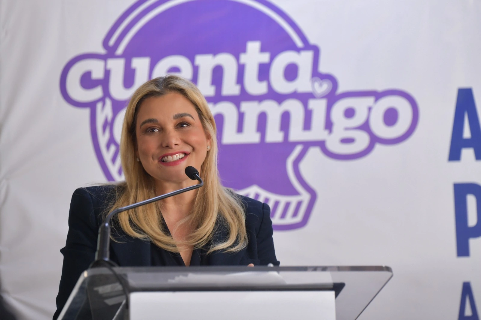 Chihuahua apuesta por la inclusión: Maru Campos entrega 900 implantes cocleares