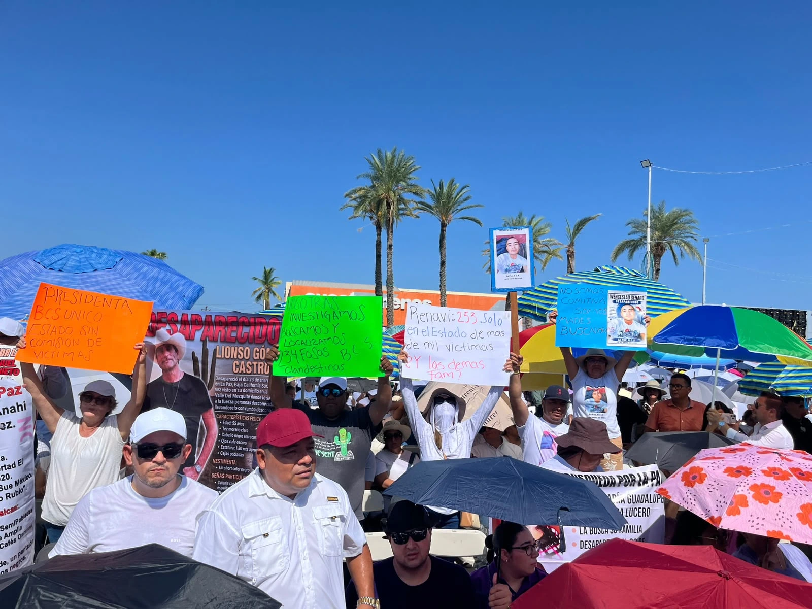 “Nos quitaron los megáfonos, pero no la voz”: buscadoras denuncian restricciones en visita de Sheinbaum