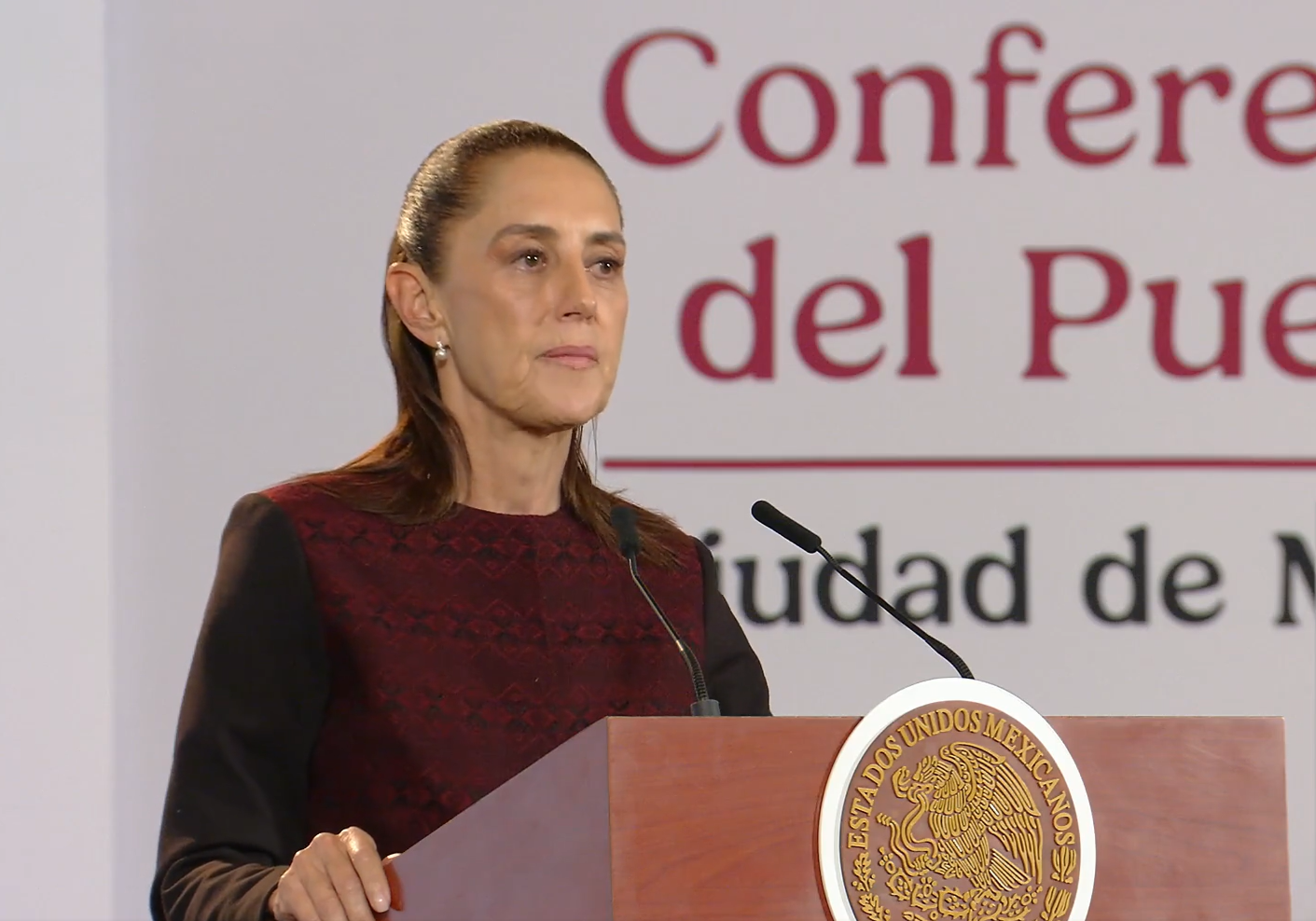 Sheinbaum afirma que no habrá nuevos impuestos ni “gasolinazos” en 2027
