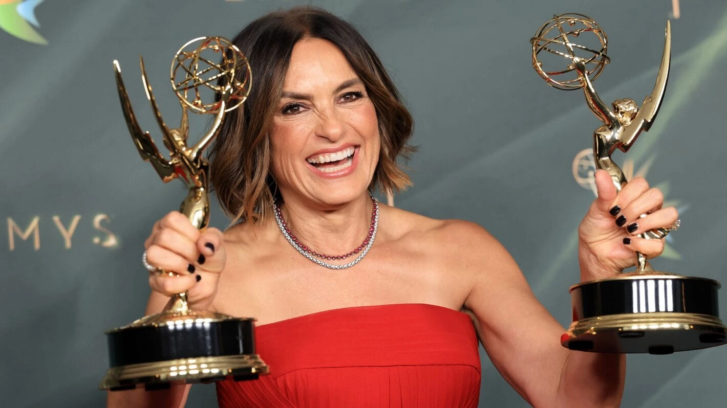Mariska Hargitay hace historia al ganar dos Premios Emmy en las Artes Creativas