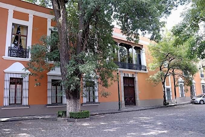 DISCUSIÓN: Líneas en el agua: algunas consideraciones sobre el sector cultural 