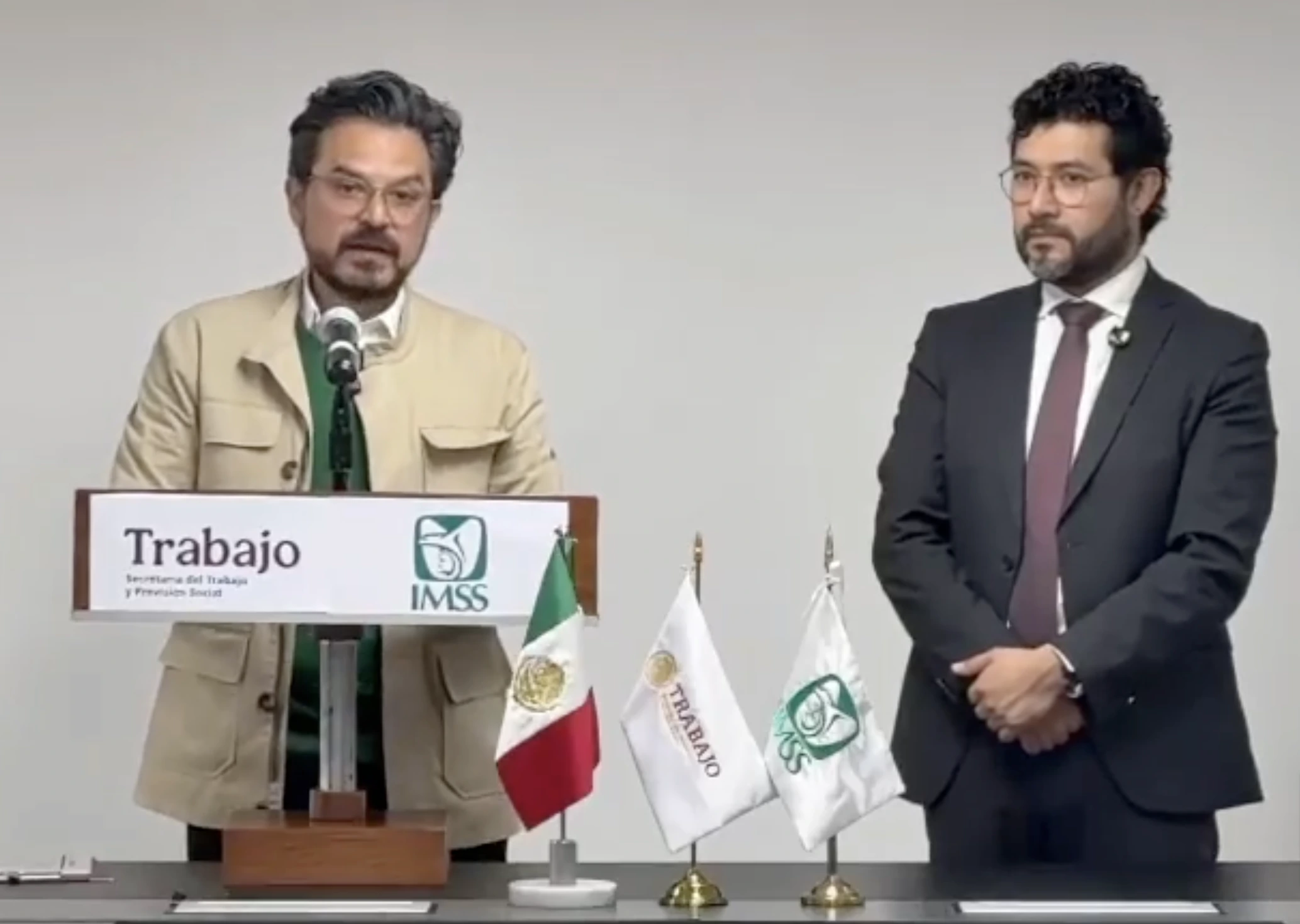 Acuerdan incremento de 8 por ciento para trabajadores del IMSS