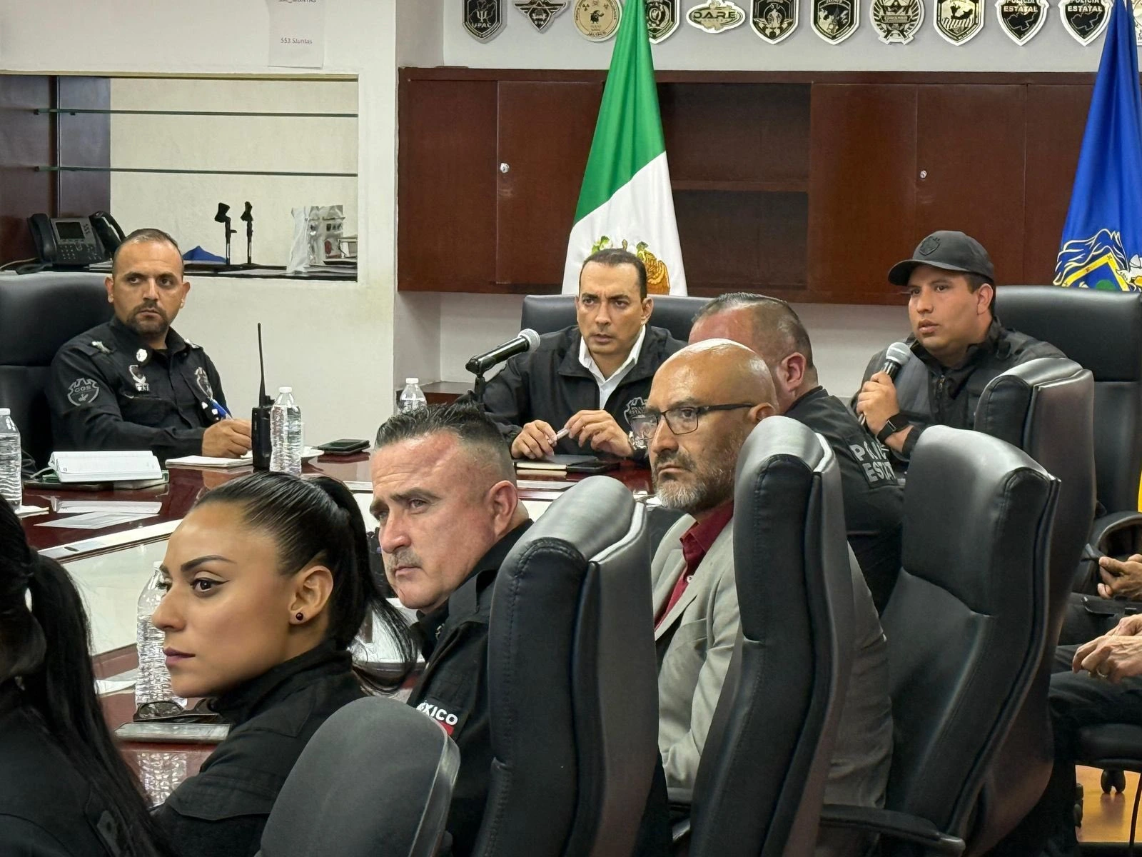 Jalisco investiga a 17 policías por presunto uso excesivo de la fuerza en protesta por agua contaminada